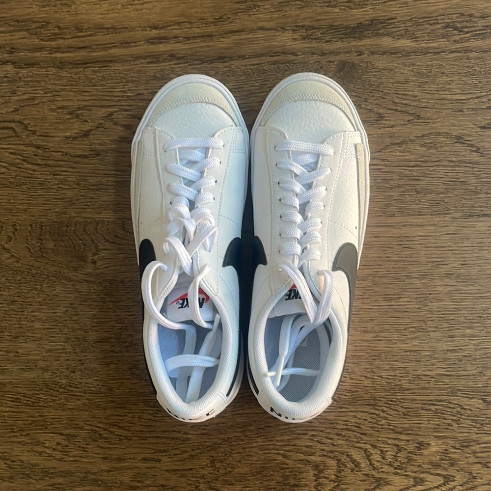 Low top blazers